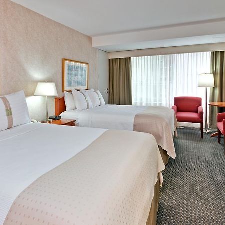 Holiday Inn Montreal Midtown Room photo